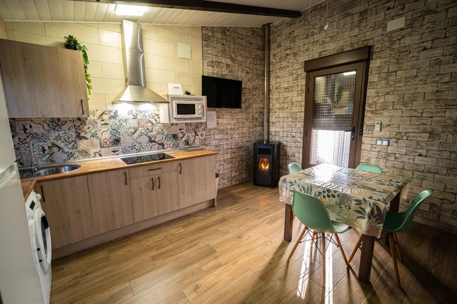 Apartamento Buenavista Con Jacuzzi Y Jardin Privado En Abadia Bagian luar foto